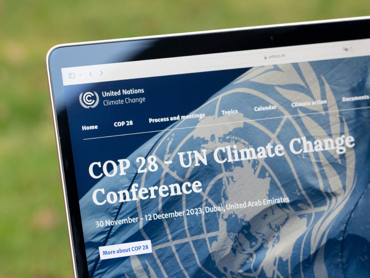 COP28 à Dubaï – Accord marquant le début de la fin pour les énergies fossiles (13.12.2023)